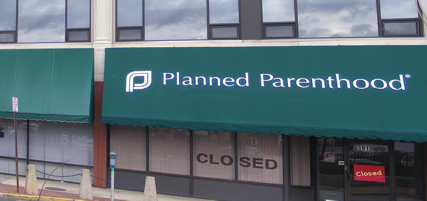 Planned Parenthood closes more centers